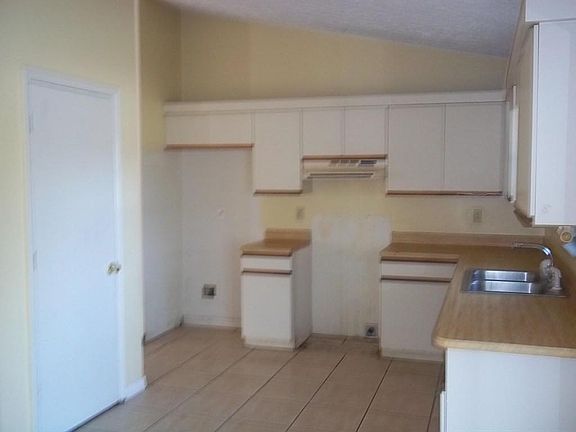 5th image of 1232 SW Avens St