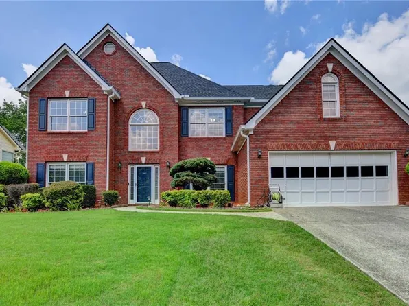 4665 Allison Dr, Sugar Hill, GA 30518