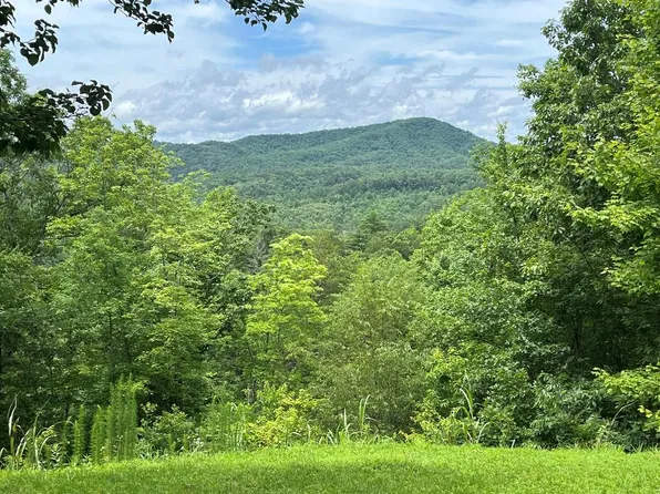 210 Autumn View Ln, Murphy, NC 28906