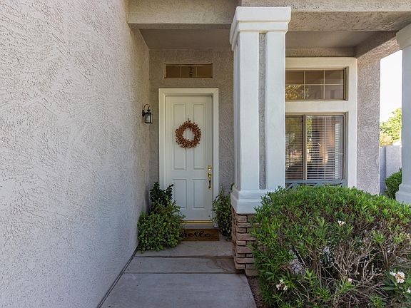 4th image of 3504 E Linda Ln