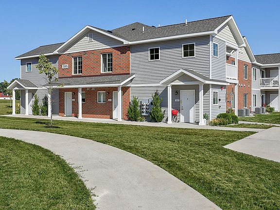 Brookside Commons apartments