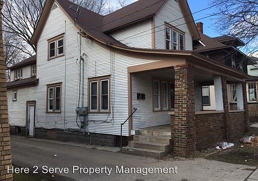 1st image of 951 Madison Ave SE