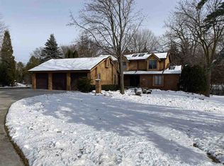2110 Palisades Dr, Appleton, WI 54915