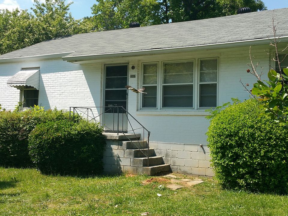 1st image of 921 Bank St SE