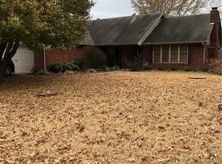 819 Fairview Ln, Greenwood, AR 72936