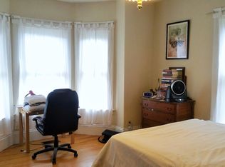 117 Chestnut St #1, Waltham, MA 02453