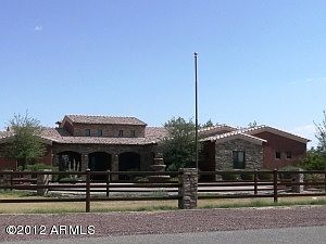 2nd image of 906 W Lenora Way