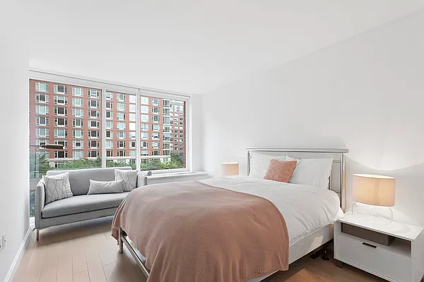 Rented by Compass | media 13