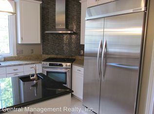 16632 Linfield Ct, Granger, IN