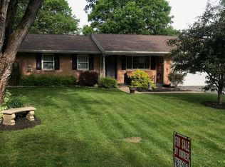 30 Lexington Ln, Hagerstown, IN 47346
