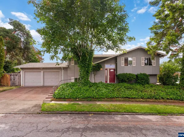 13160 SW Park Way, Portland, OR 97225