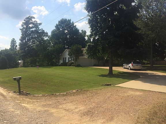 4th image of 300 County Road 396