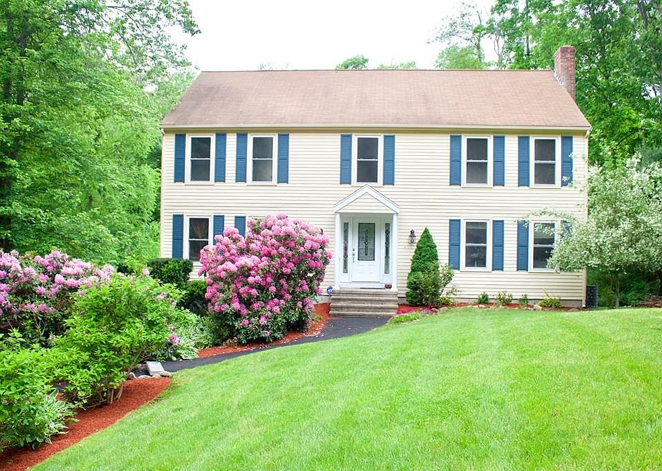 1st image of 102 Penni Ln