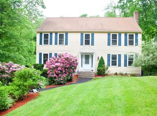 102 Penni Ln, North Andover, MA 01845