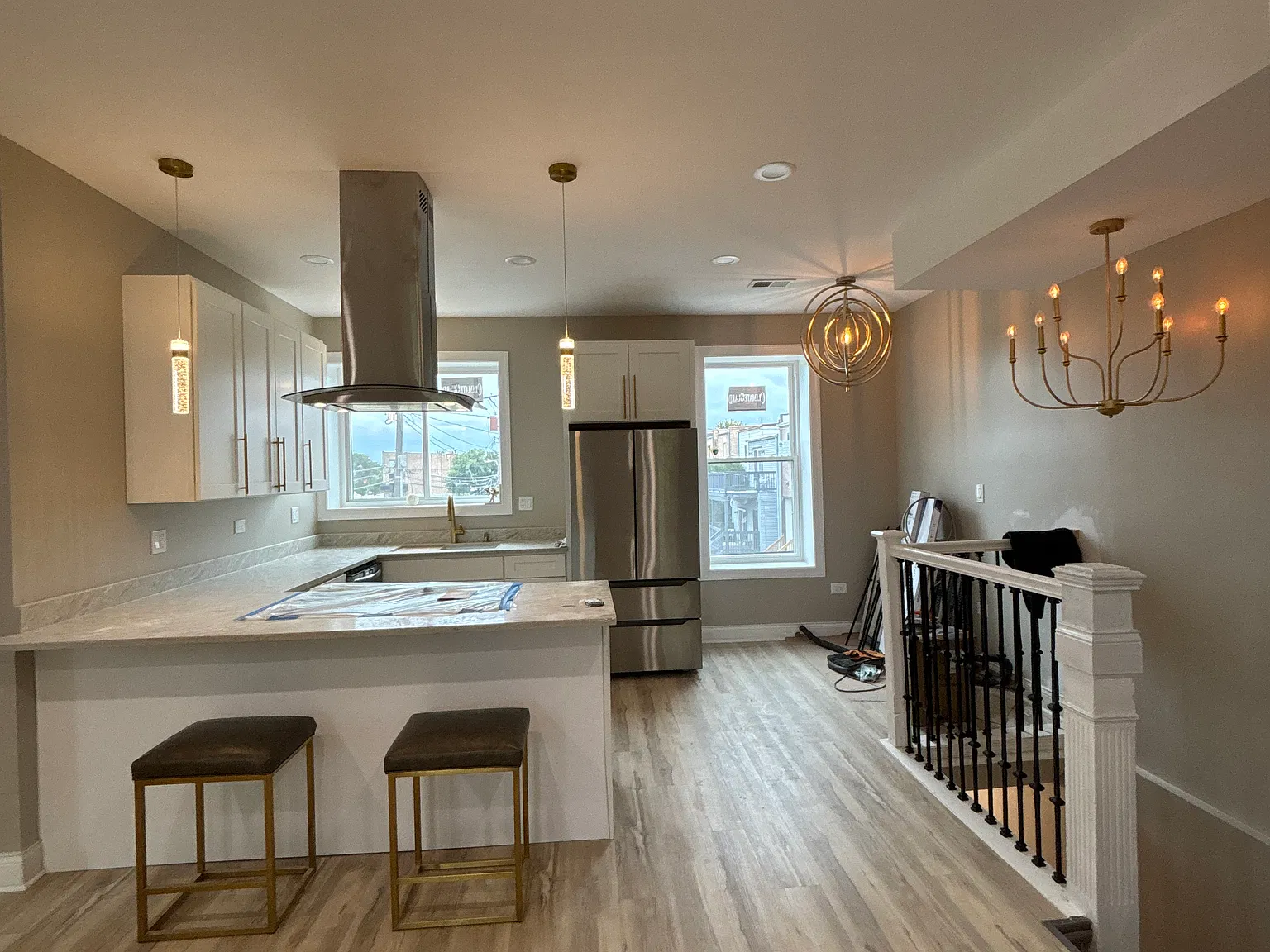 2 bed, 860 sqft, $1,950 — Photo 1