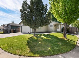 2241 SW Judy Ln, Grants Pass, OR 97526