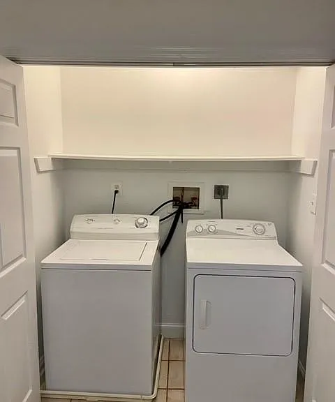 2-72 V St NW #2 — Photo 10