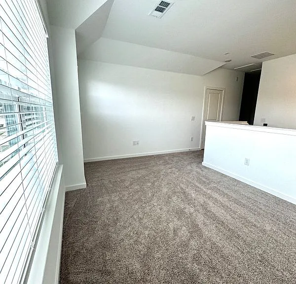 18106 Zemira Ln — Photo 13