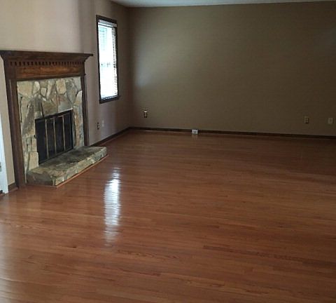 3rd image of 417 Creekwalk Dr