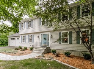 110 Old Farm Rd, Fairfield, CT 06825