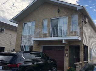 22 Strauss St #22, Staten Island, NY 10305