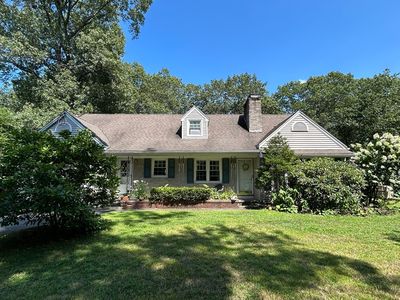 222 James St, Agawam, MA, 01001