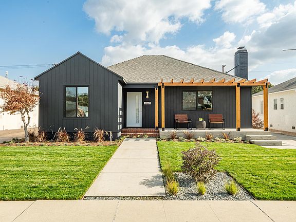 4th image of 3840 Somerset Dr