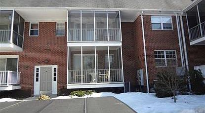 3rd image of 116 Bon Aire Cir W APT 27N