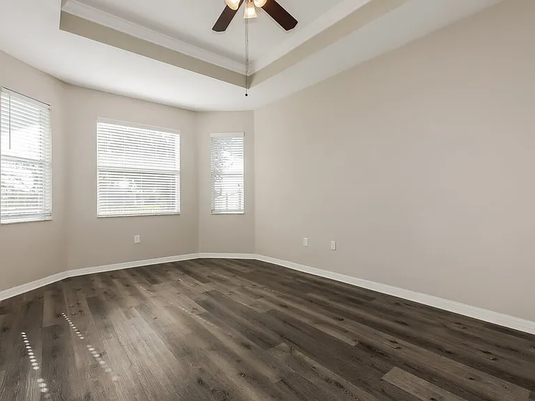 3911 Constantine Loop — Photo 10