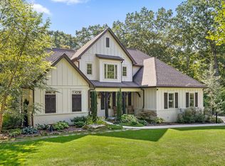 2249 Walking Stick Ln, Signal Mountain, TN 37377