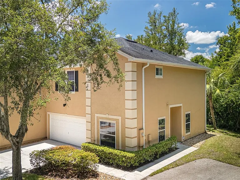 16322 Parkstone Palms Ct — Photo 39