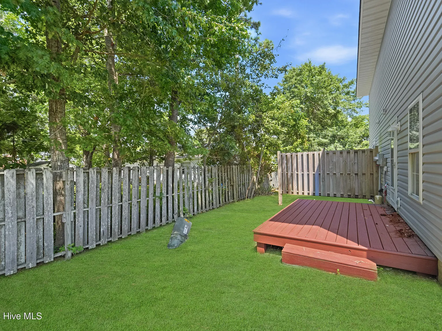 2 bed, 1.5 bath, 991 sqft, $1,350 — Photo 3