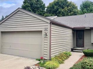 2487 Valley Oaks Cir, Flint, MI 48532