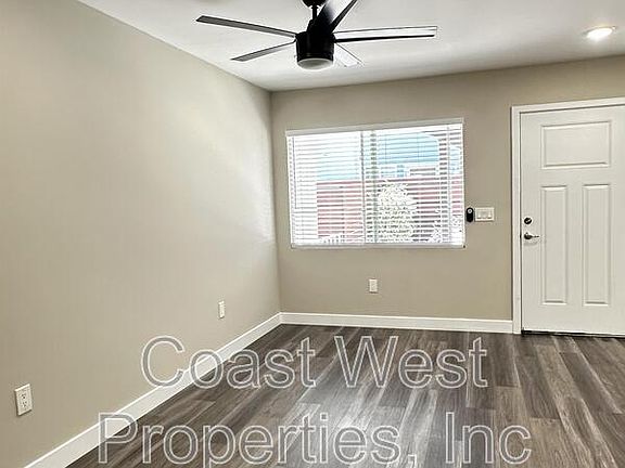 4th image of 2030 Diamond St APT B