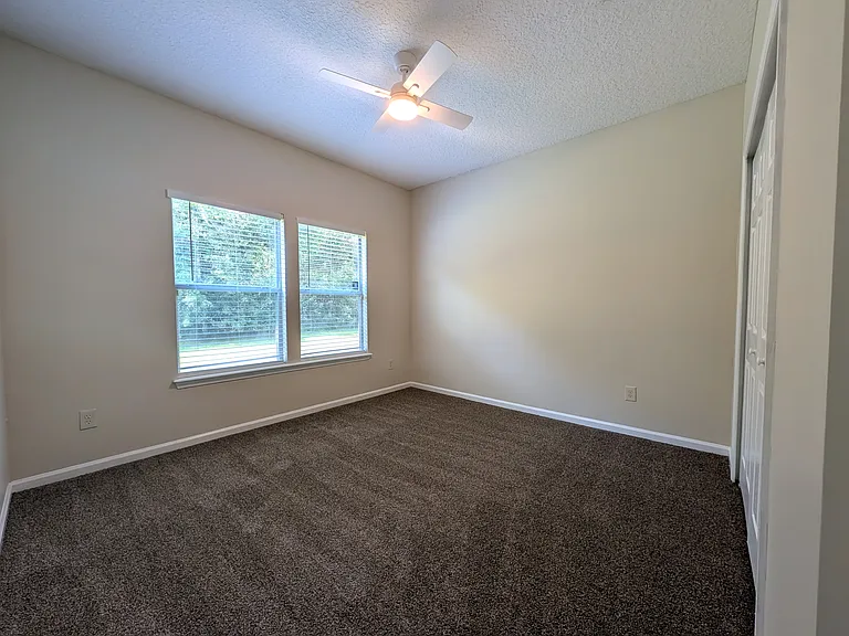 5190 Johnson Lake Ct — Photo 13