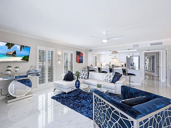3rd image of 3483 Gulf Shore Blvd N APT 405