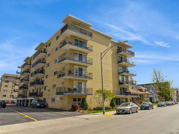 320 Circle Ave APT 411, Forest Park, IL 60130