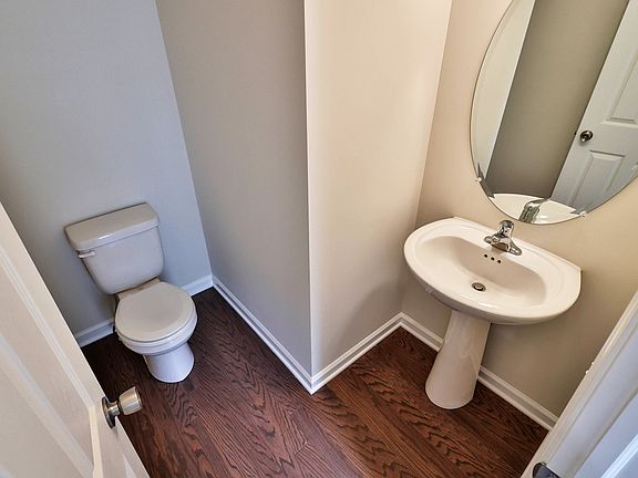 2nd image of 309 Kingsbarns Ln
