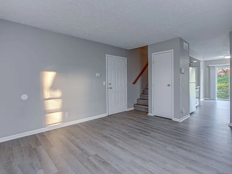 9 N Freeman St — Photo 2