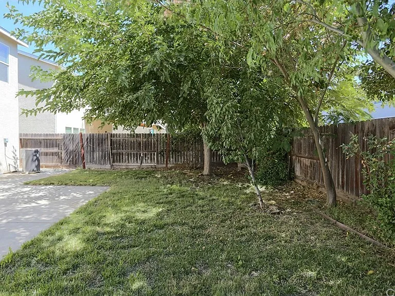 274 Pyramid Ave — Photo 34