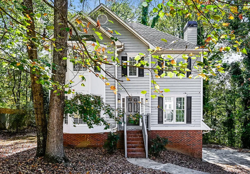 3091 Ashbury Ln