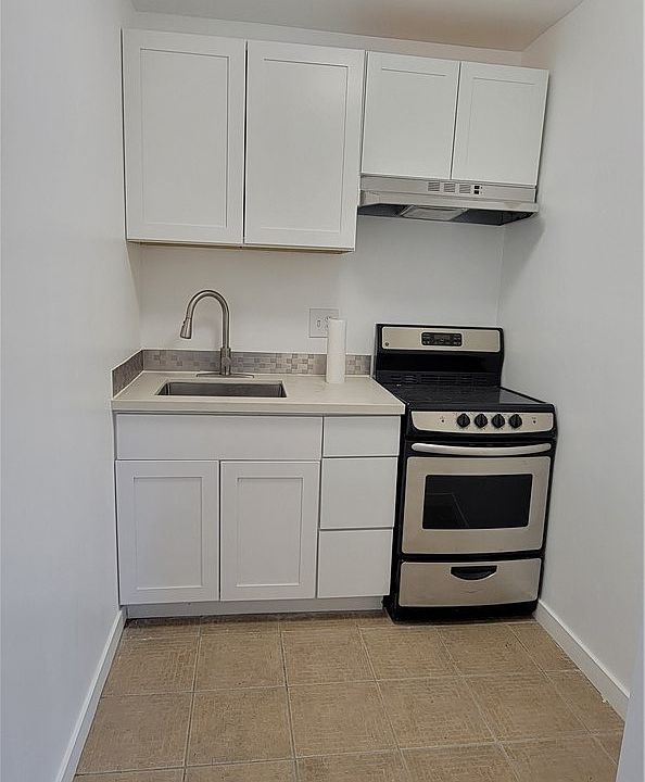 2nd image of 4600 Paradise Rd Unit 17