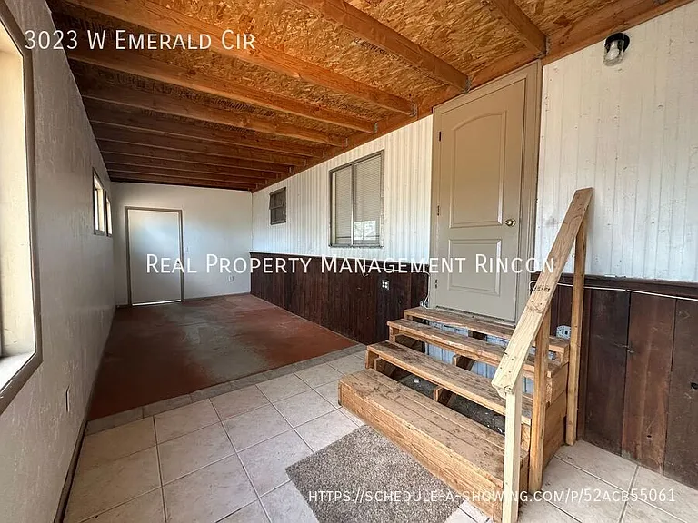 3023 W Emerald Cir — Photo 2