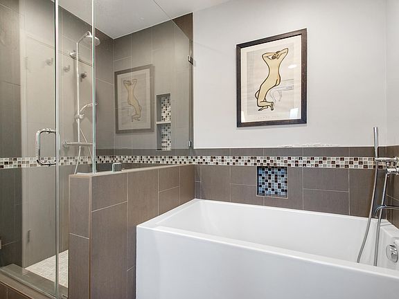 2nd image of 4016 Don Ibarra Pl