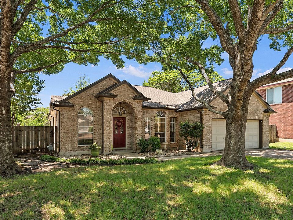 1st image of 703 Sage Ct