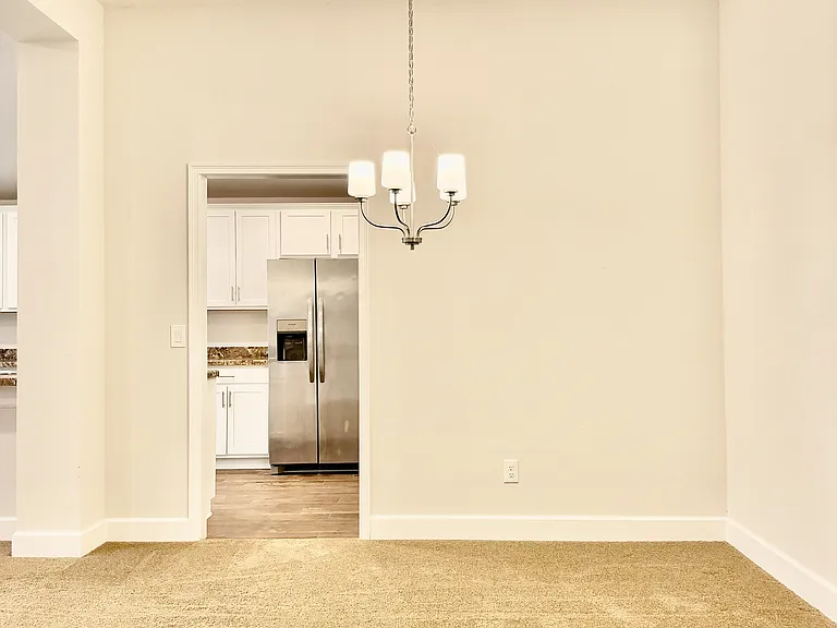 633 W Rexford Dr — Photo 13