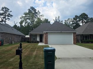 10285 Valmon Burns Way, Denham Springs, LA 70726