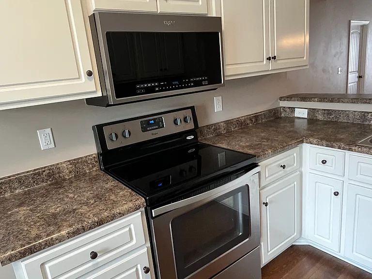 110 Satomi Way — Photo 5
