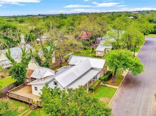 405 Sycamore St, Fredericksburg, TX 78624