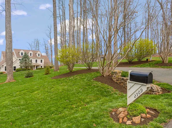 2509 Summit Ridge Trl, Charlottesville, VA 22911